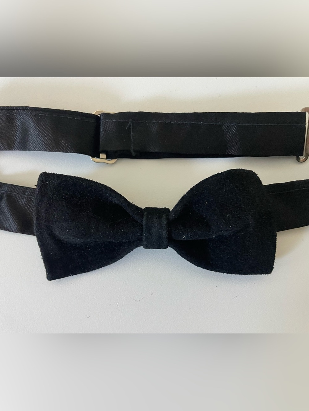 Vintage Black Suede Self-Tie Bow Tie